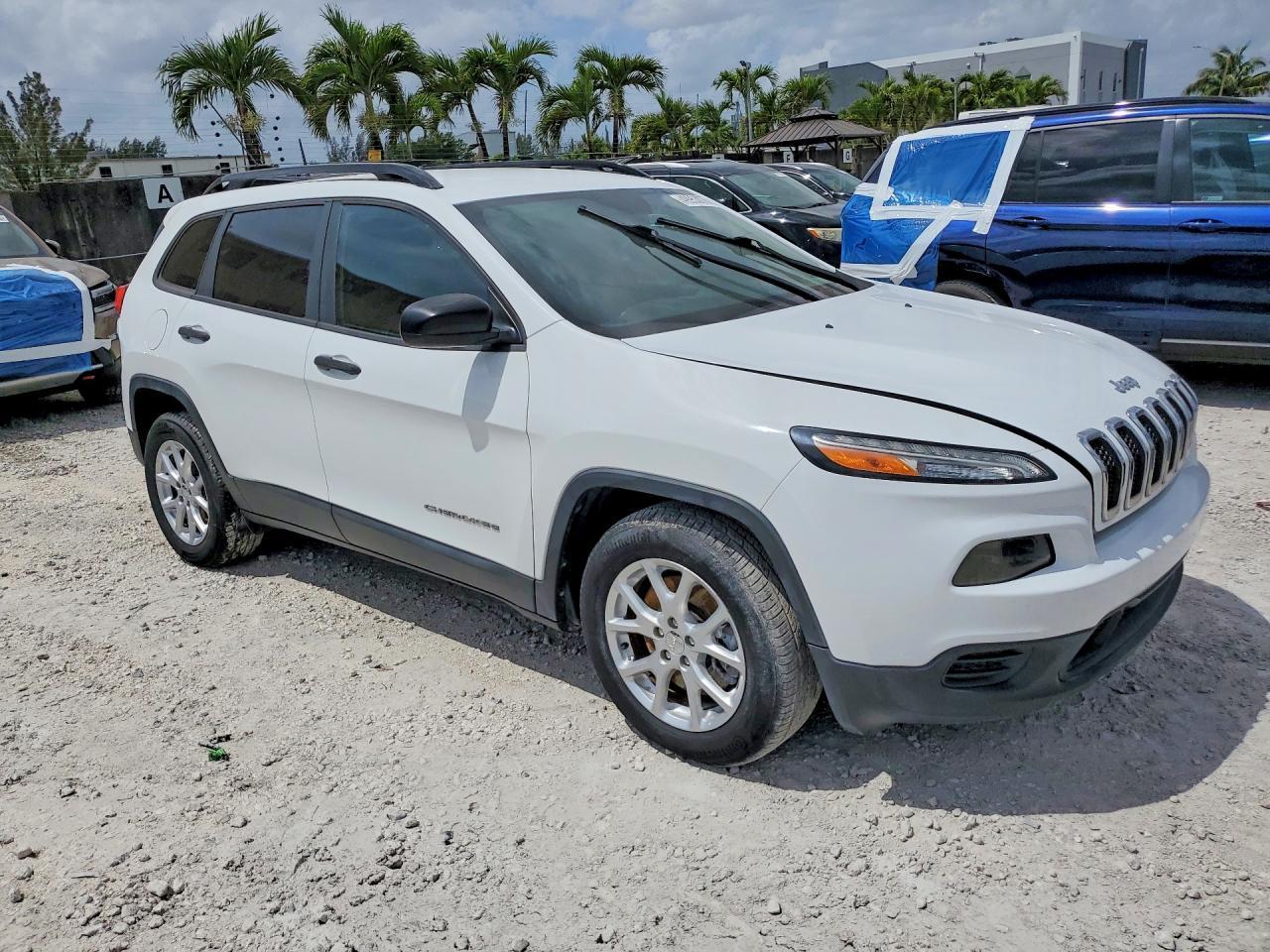 2016 Jeep Cherokee Sport - Фото 4