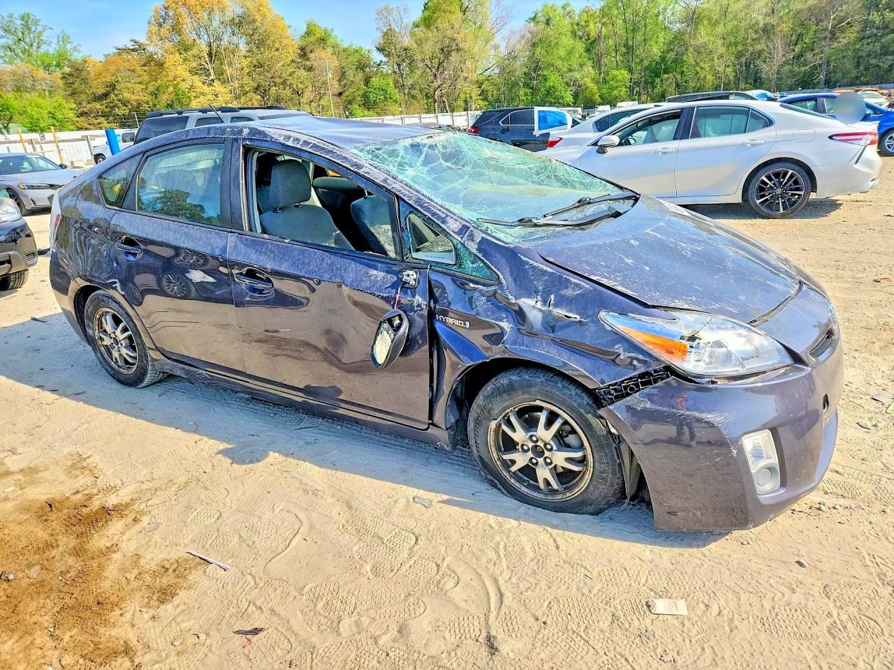 2011 Toyota Prius Three - Фото 4