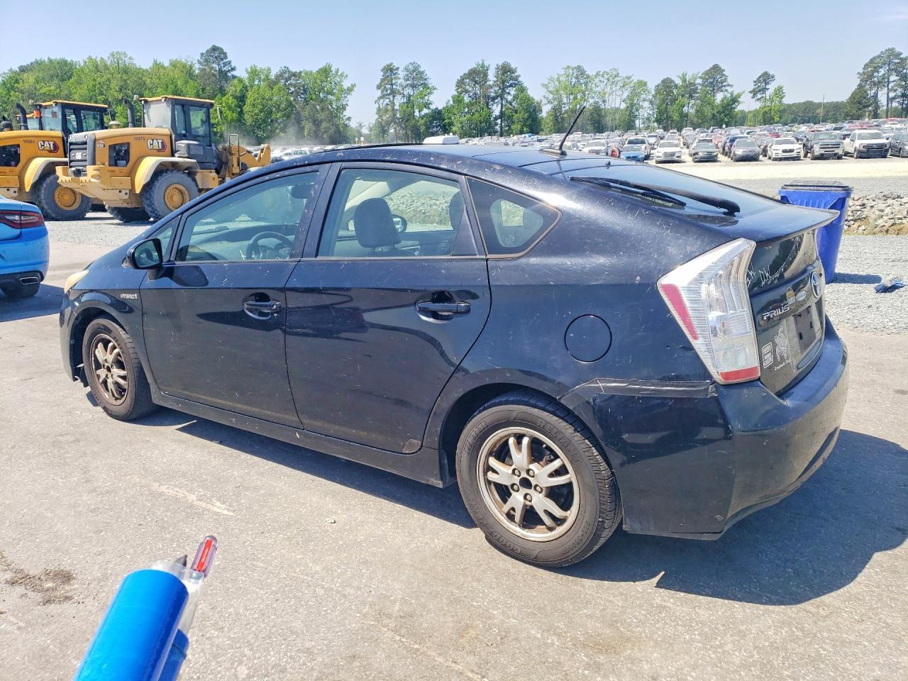 2011 Toyota Prius Four - Image 2