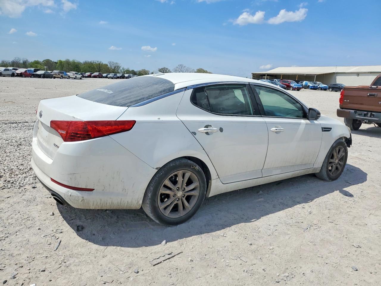 2012 Kia Optima Ex - Image 3