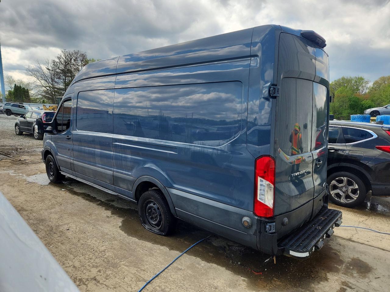 2021 Ford Transit T-250 - Фото 2