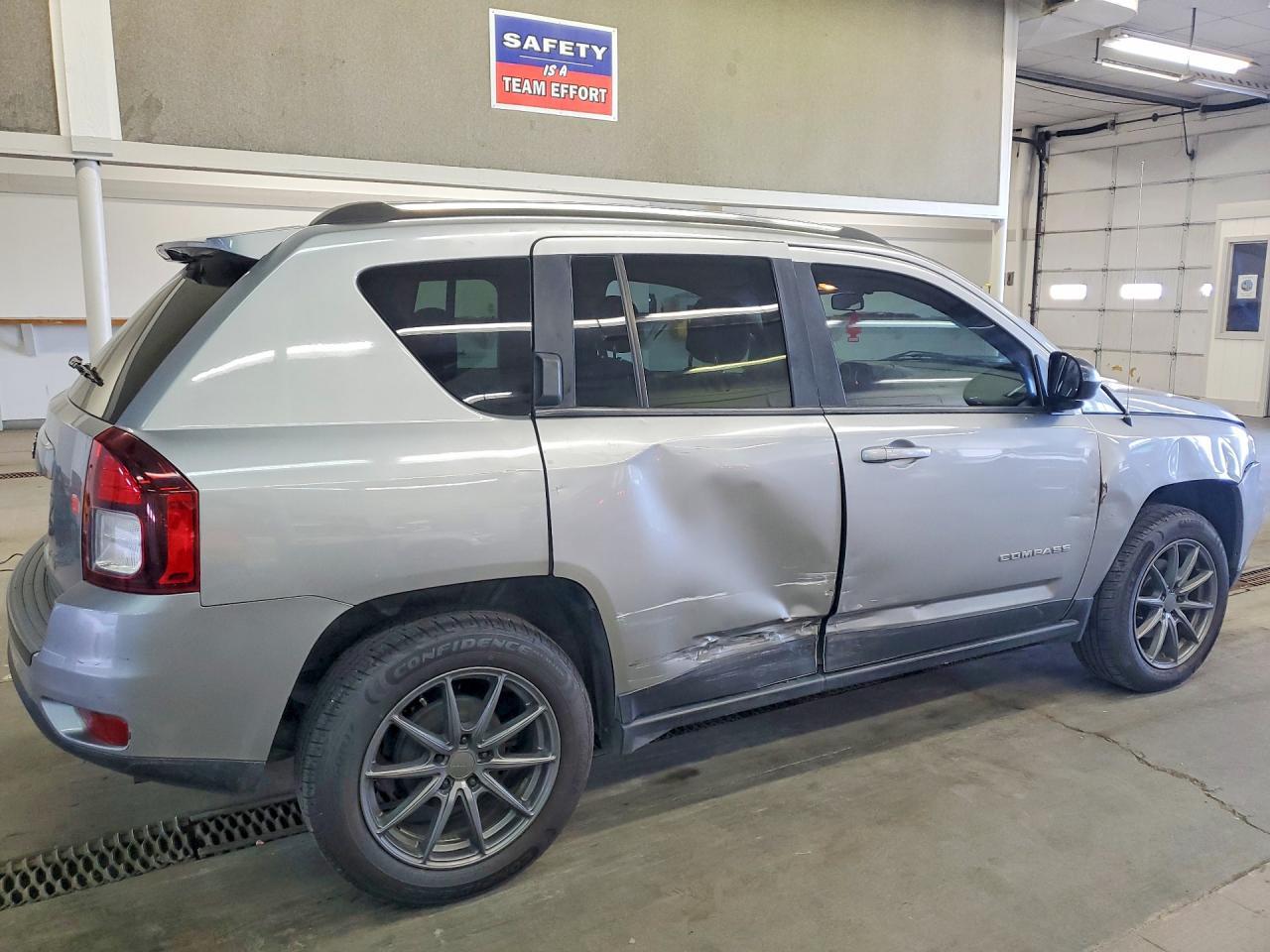2015 Jeep Compass Sport - Image 3