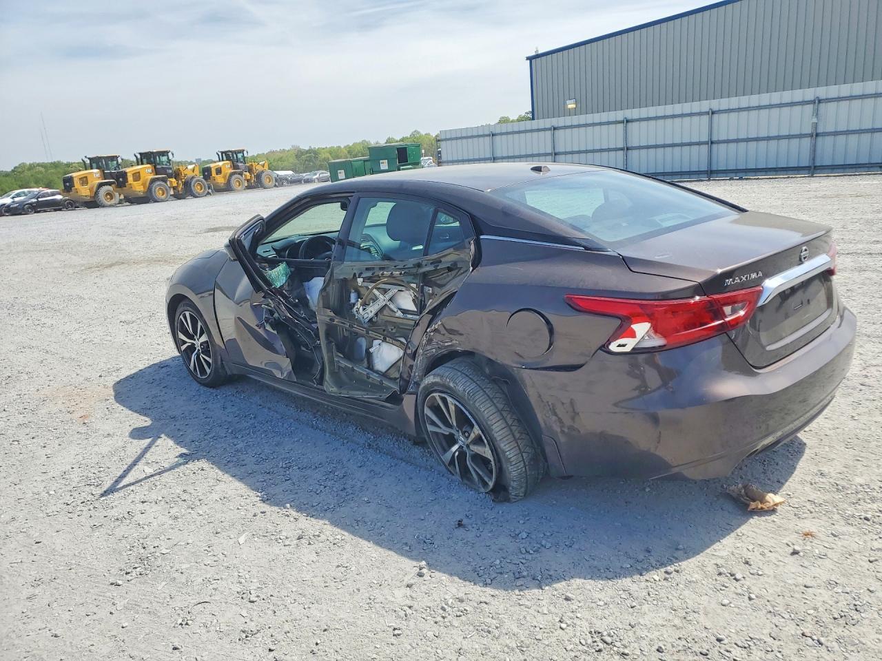 2016 Nissan Maxima 3.5 S - Image 2