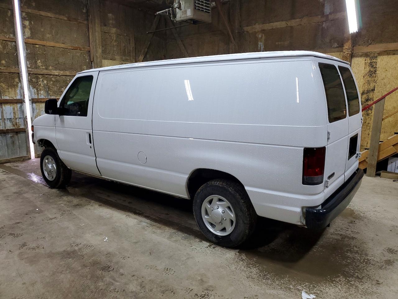 2008 Ford Econoline E150 Van - Фото 2