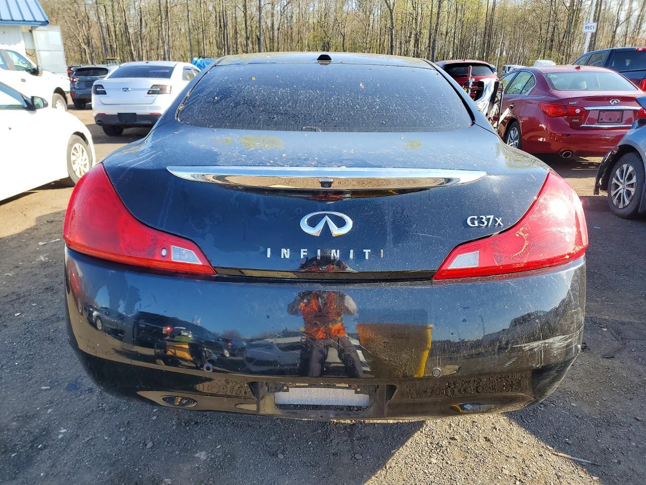 2012 Infiniti G37 Coupe X - Image 6