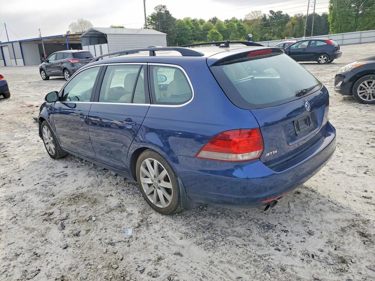 2014 Volkswagen Jetta Tdi - Image 2