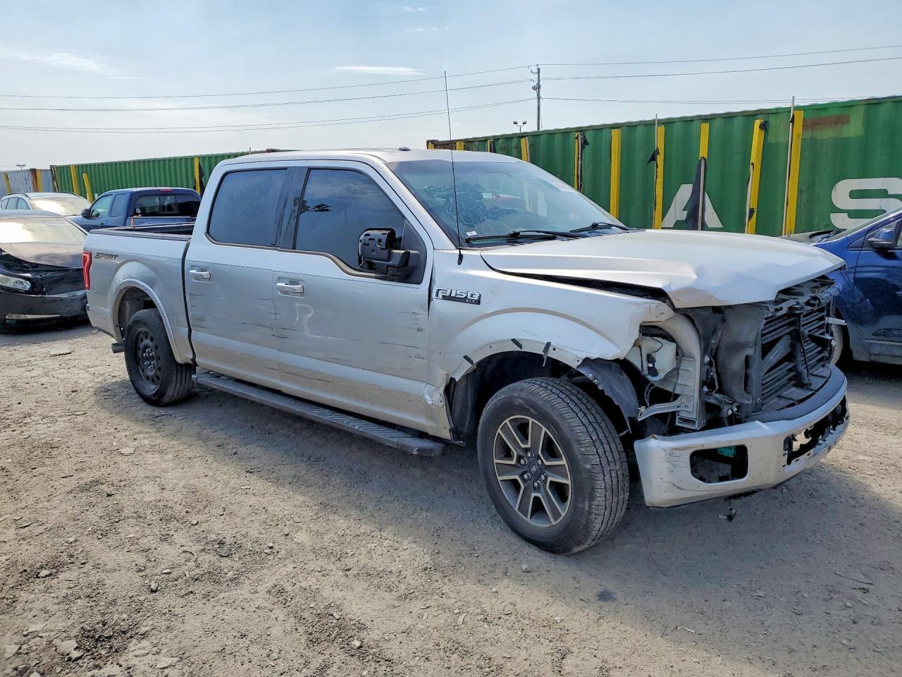 2015 Ford F150 Supercrew - Фото 4