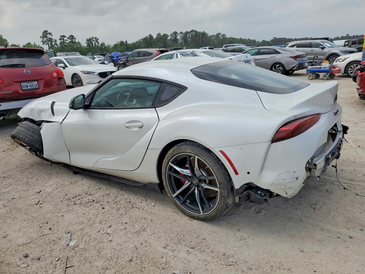 2022 Toyota Gr Supra 3.0 Premium - Image 2