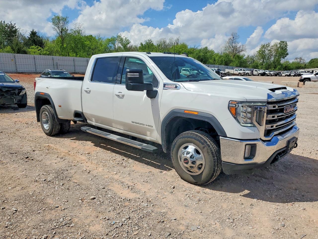 2023 GMC Sierra K3500 Sle - Image 4