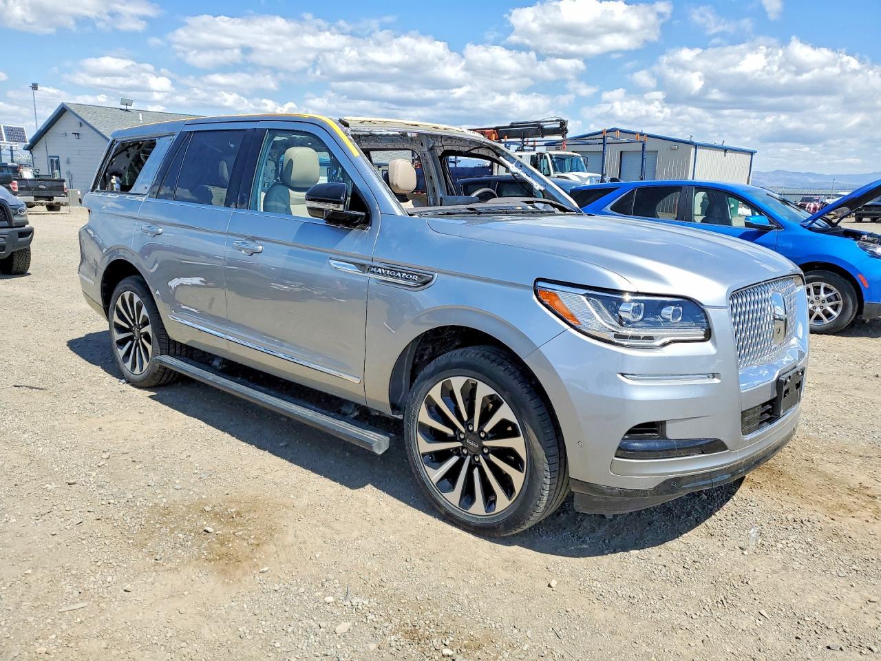 2024 Lincoln Navigator Reserve - Image 4