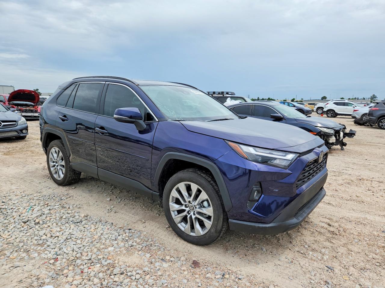 2025 Toyota Rav4 Xle Premium - Фото 4