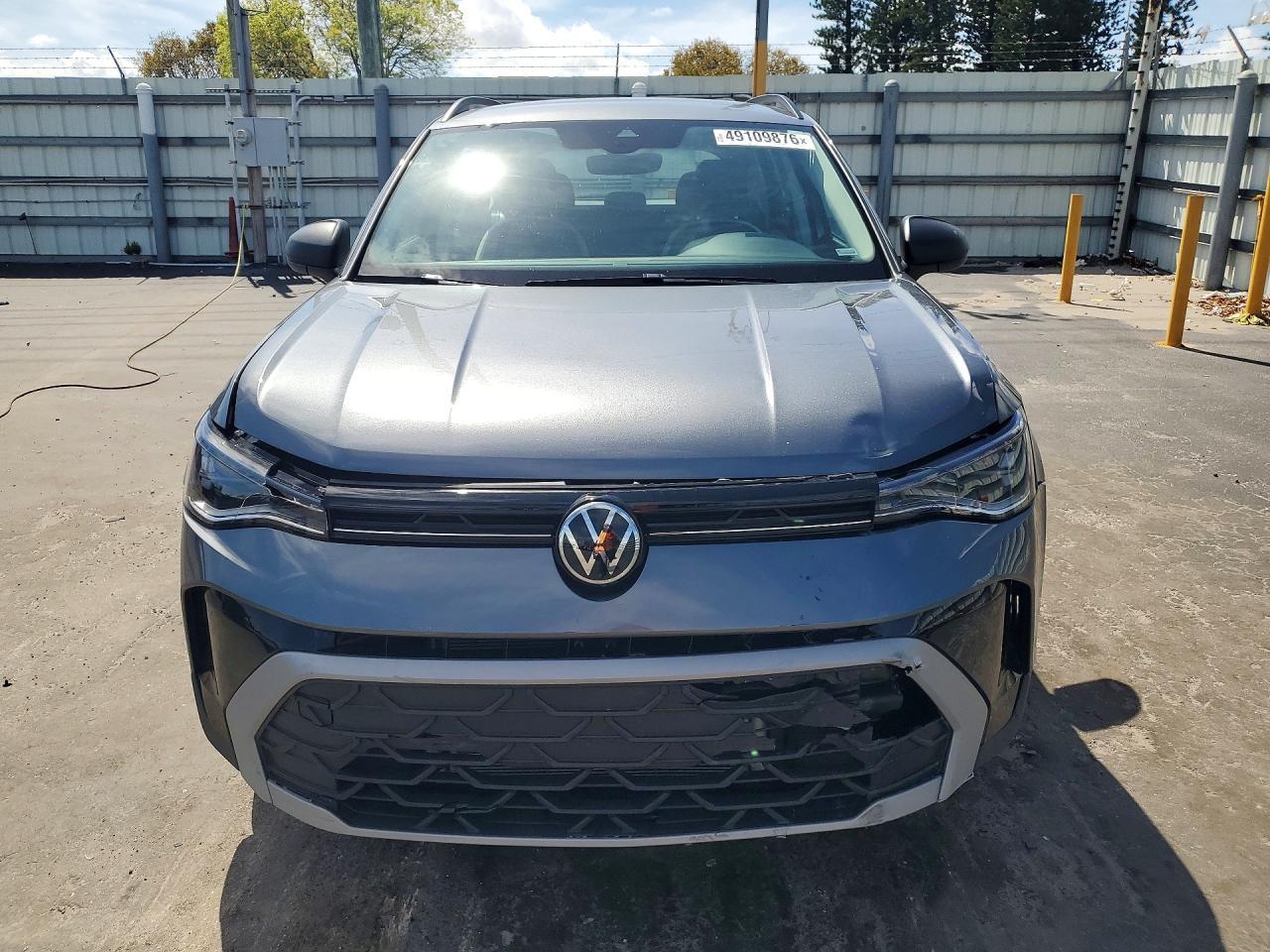 2025 Volkswagen Taos - Image 5