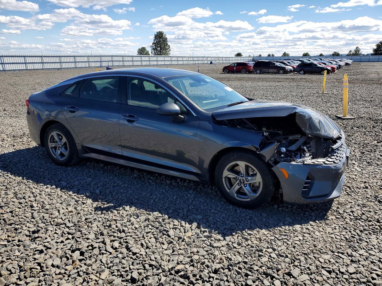 2022 Kia K5 Lxs - Image 4