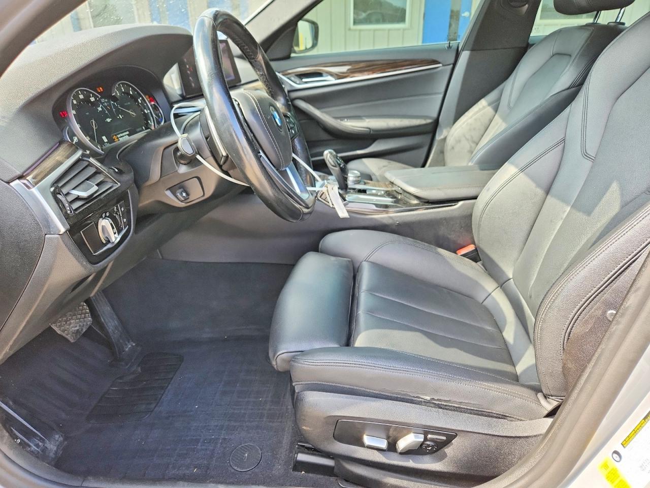 2019 BMW 530 I - Фото 7