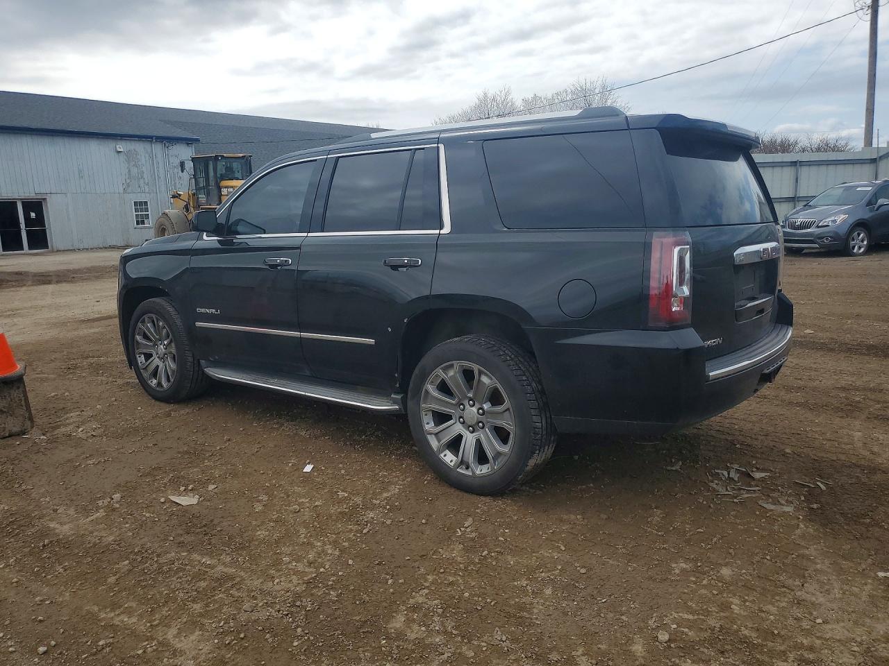 2015 GMC Yukon Denali - Image 2