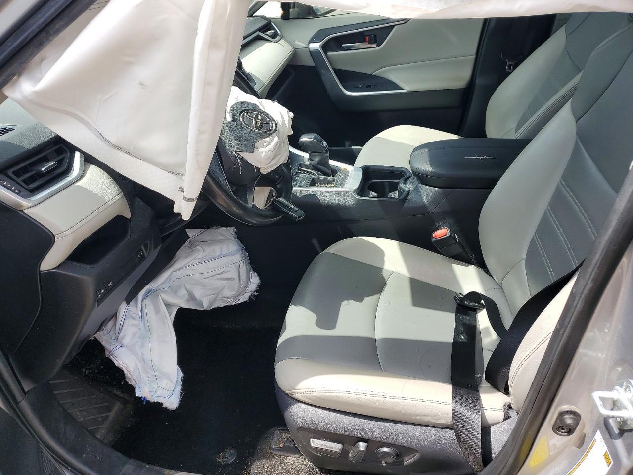 2020 Toyota Rav4 Xle Premium - Фото 7