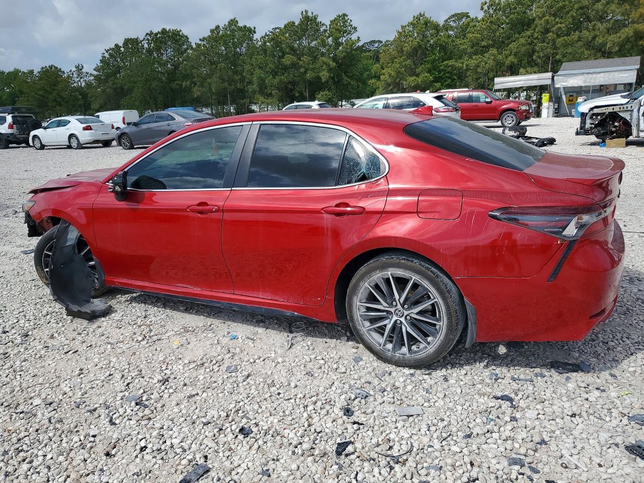 2023 Toyota Camry Se - Image 2