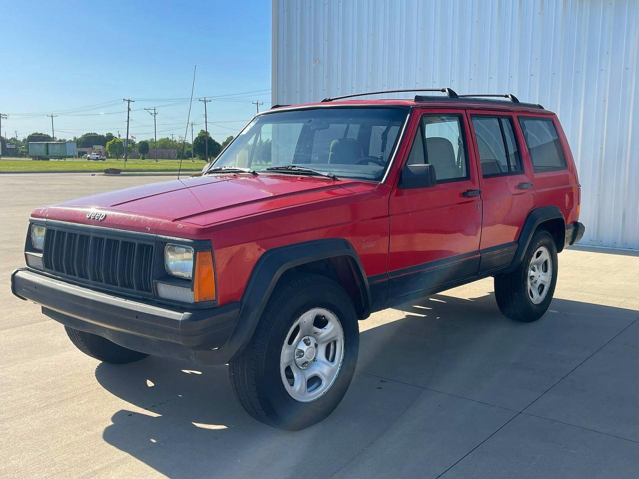 1995 Jeep Cherokee Sport - Image 2