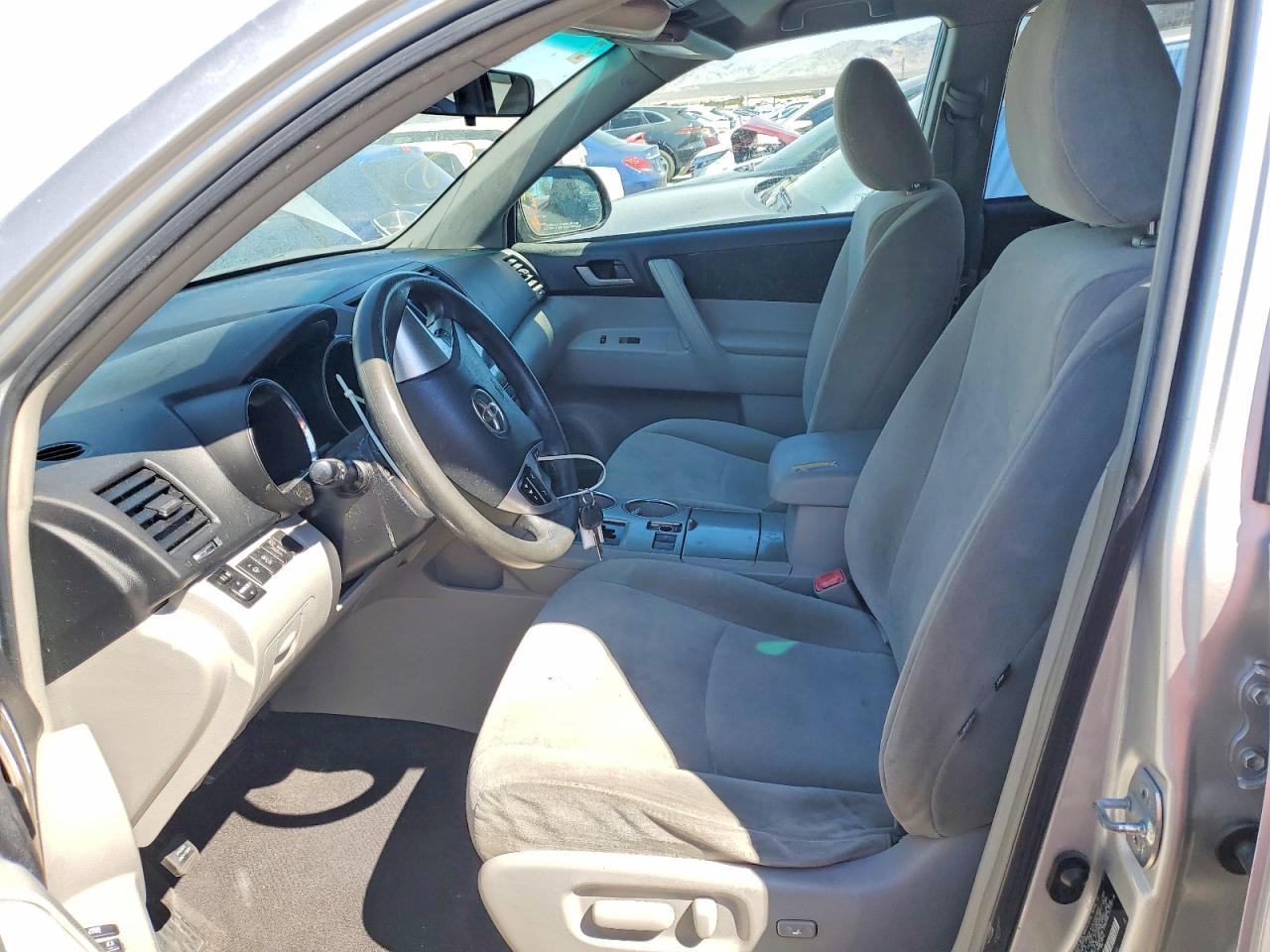 2011 Toyota Highlander Base - Фото 7