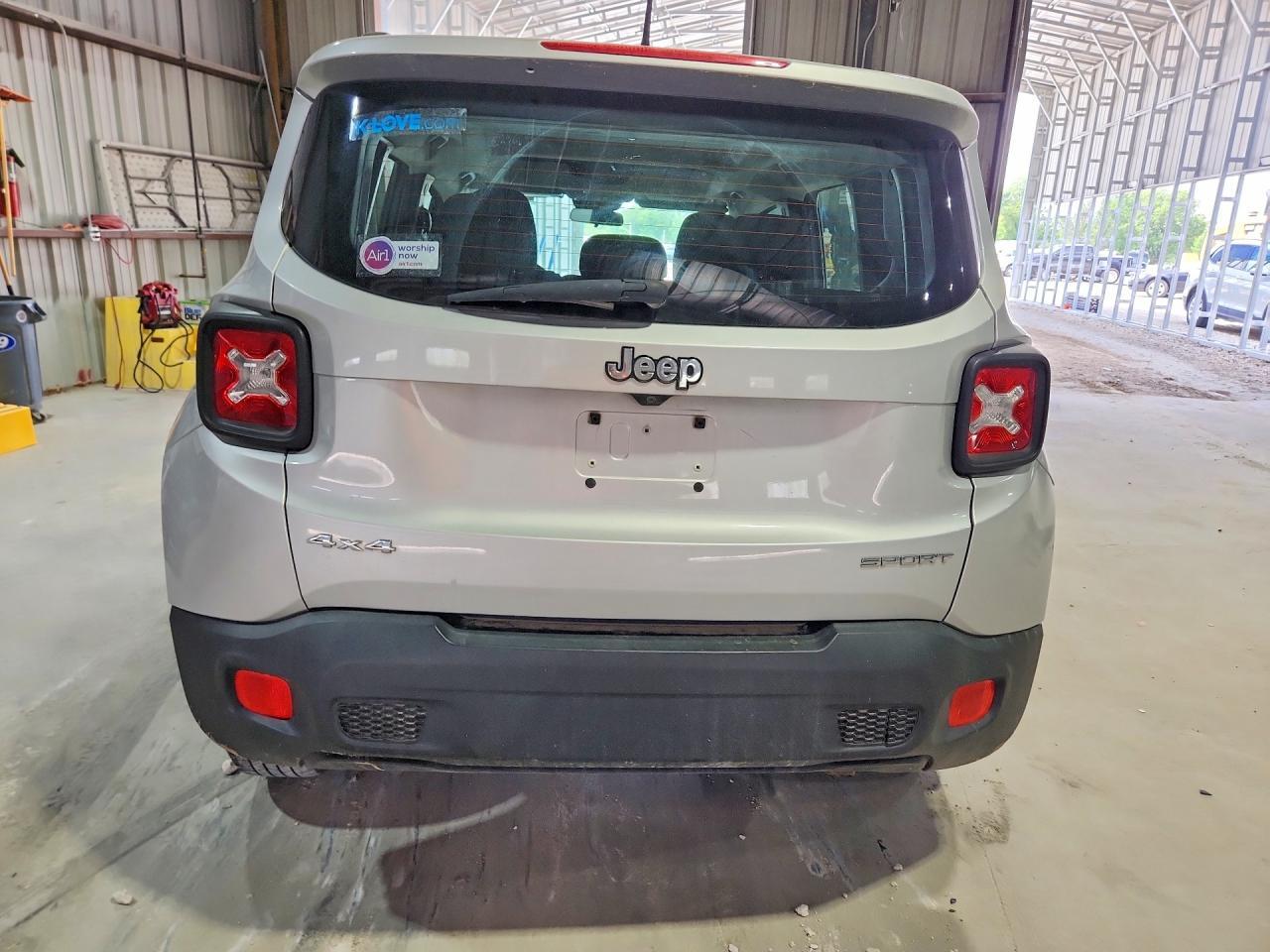 2015 Jeep Renegade Sport - Фото 6