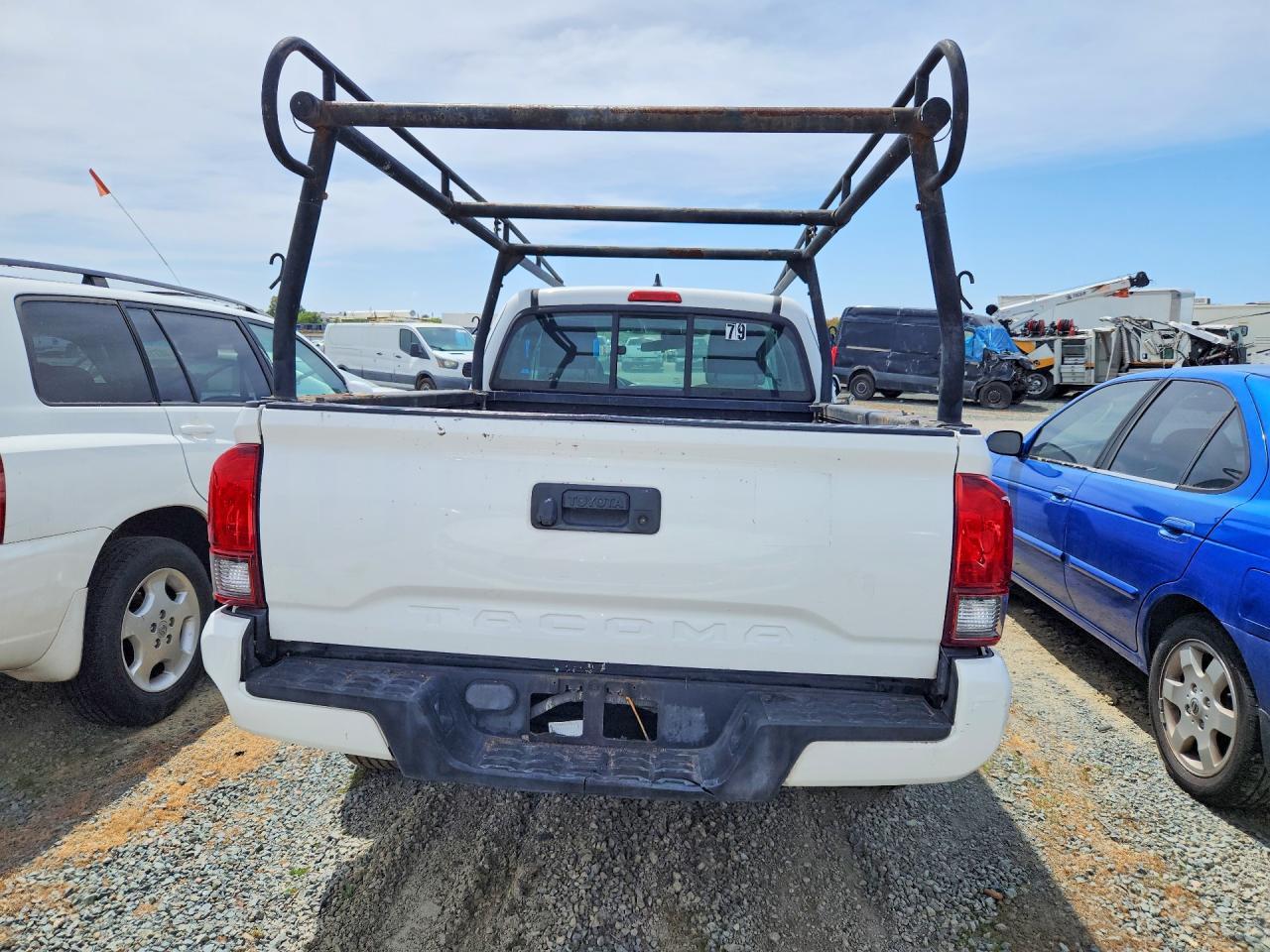 2018 Toyota Tacoma Sr - Фото 6