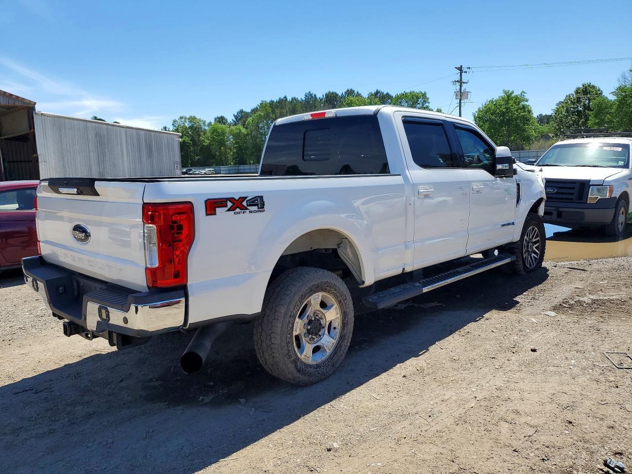 2018 Ford F250 Super Duty - Image 3