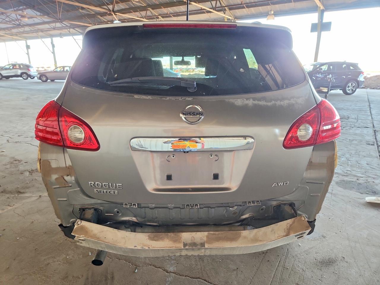 2015 Nissan Rogue Select S - Image 6