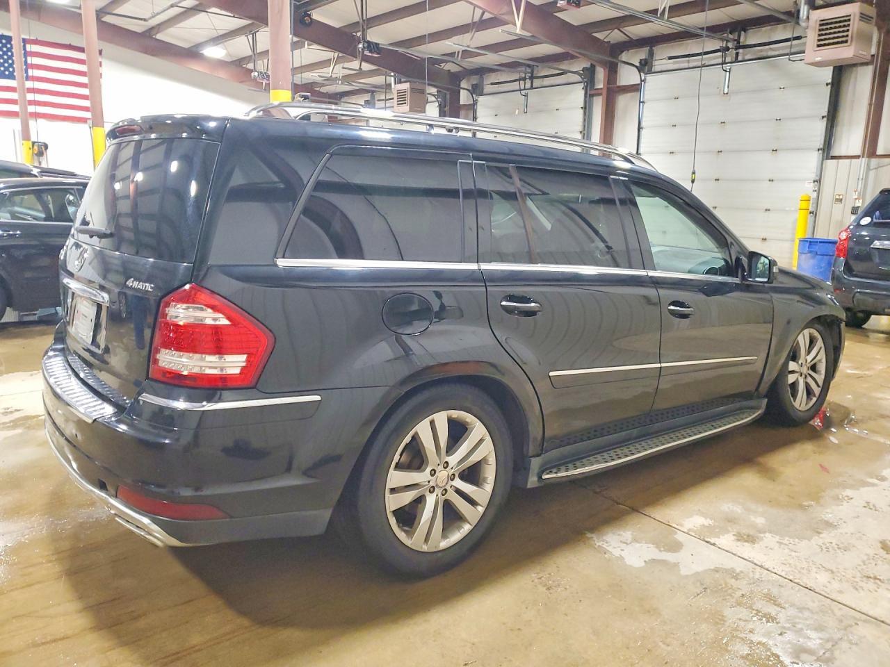 2012 Mercedes-Benz Gl 450 4Matic - Image 3
