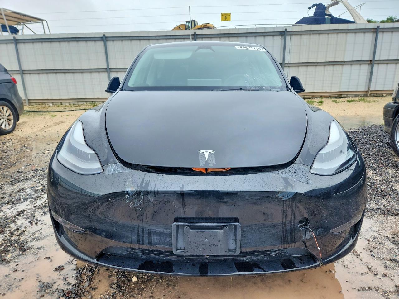 2023 Tesla Model Y - Фото 5