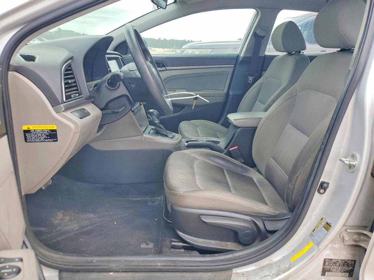 2017 Hyundai Elantra Se - Фото 7