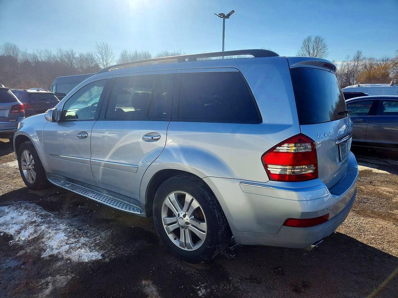 2009 Mercedes-Benz Gl 450 4Matic - Image 2