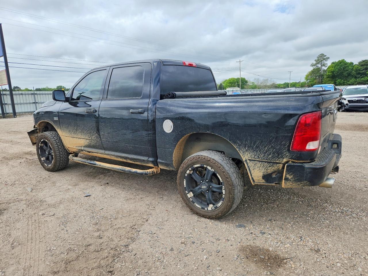 2012 Dodge Ram 1500 St - Фото 2