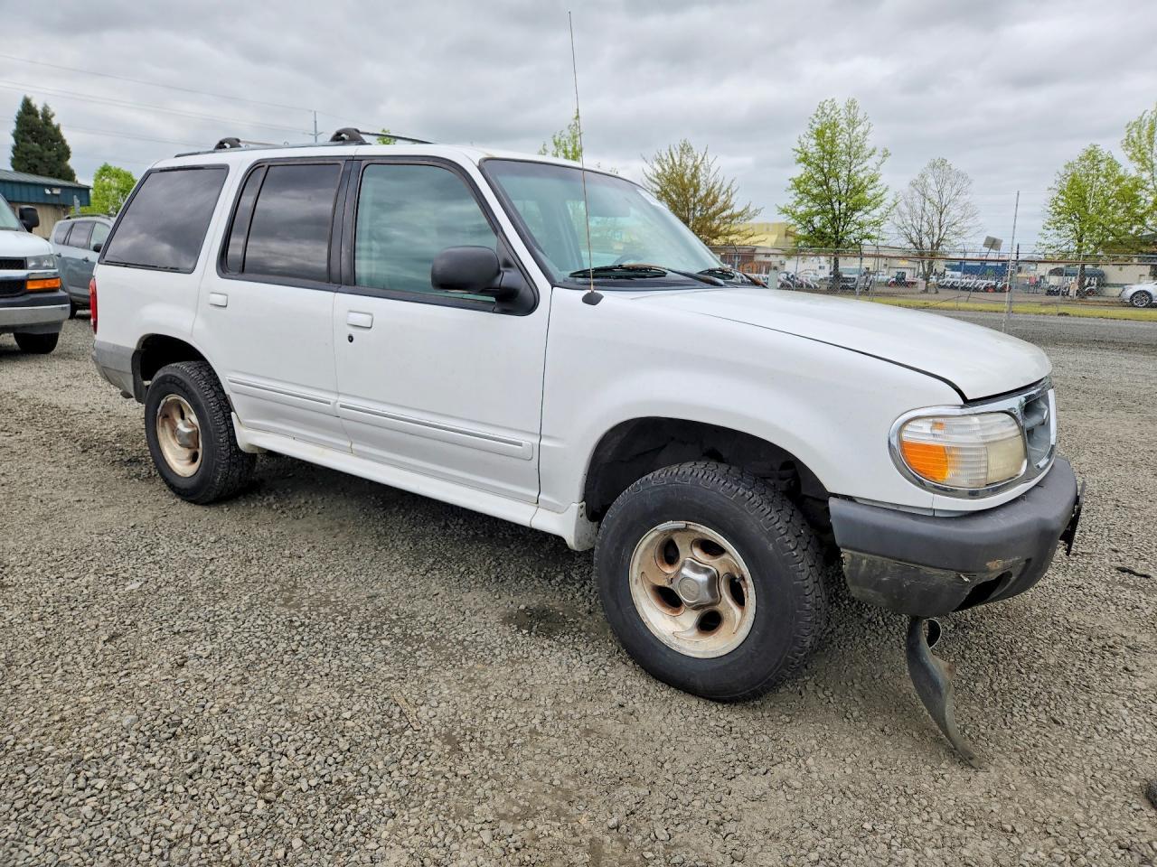 1999 Ford Explorer Xlt - Image 4