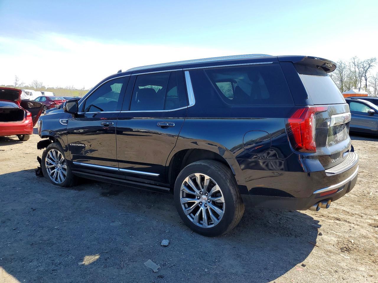 2021 GMC Yukon Denali - Image 2