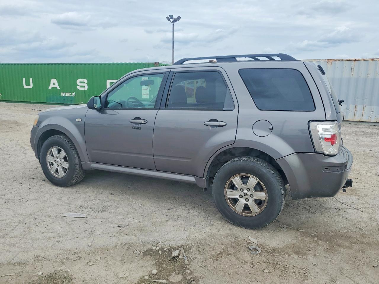 2009 Mercury Mariner - Image 2
