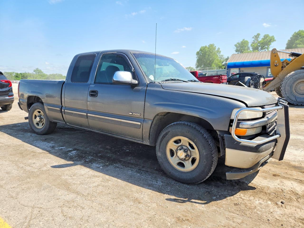 2002 Chevrolet Silverado C1500 - Image 4