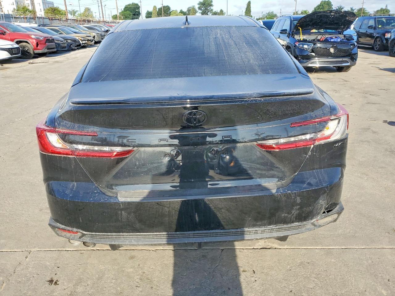 2025 Toyota Camry Se - Image 6