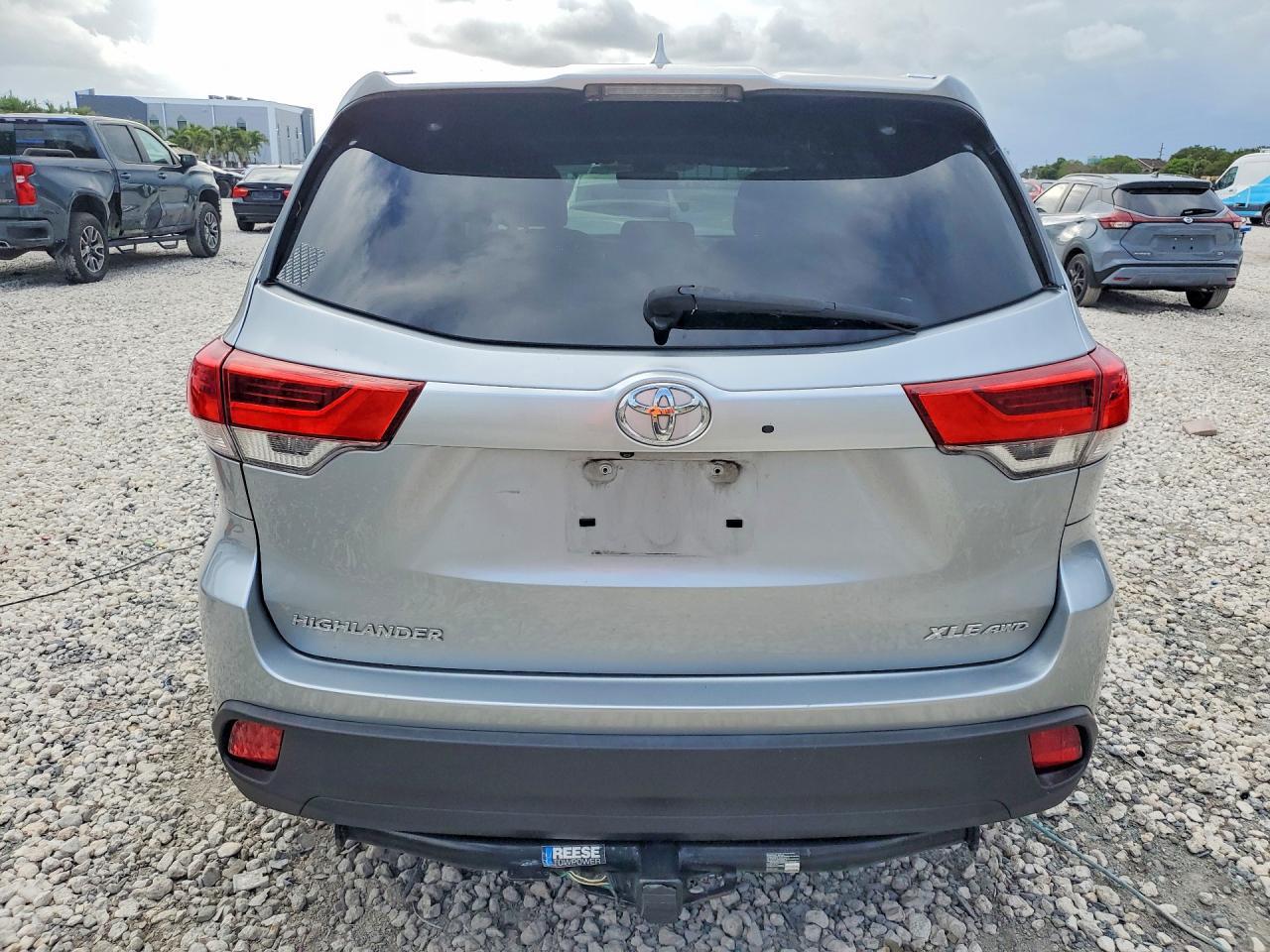 2017 Toyota Highlander Xle - Фото 6