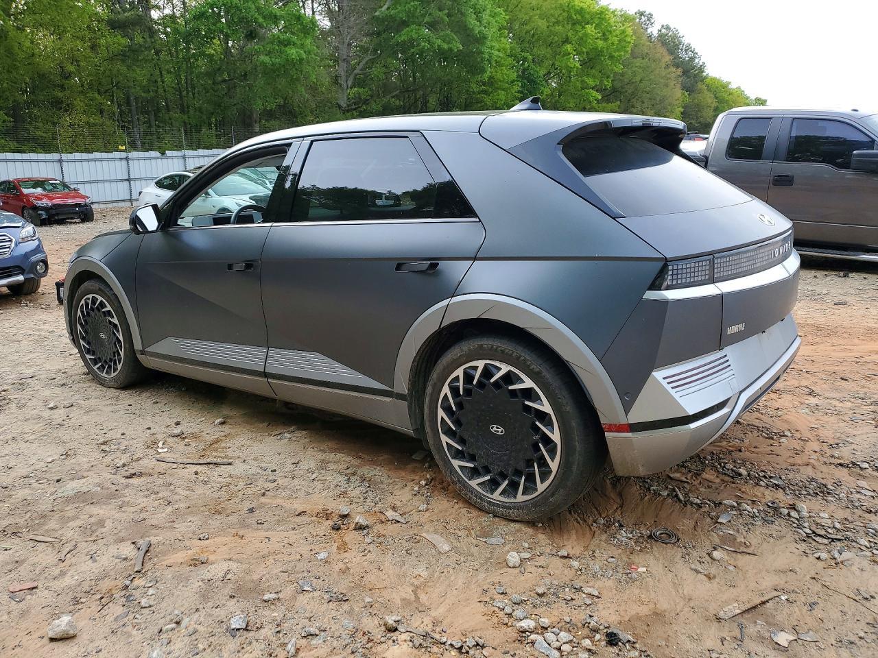 2023 Hyundai Ioniq 5 Limited - Image 2