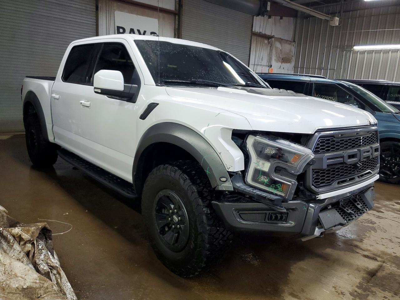 2018 Ford F150 Raptor - Фото 4