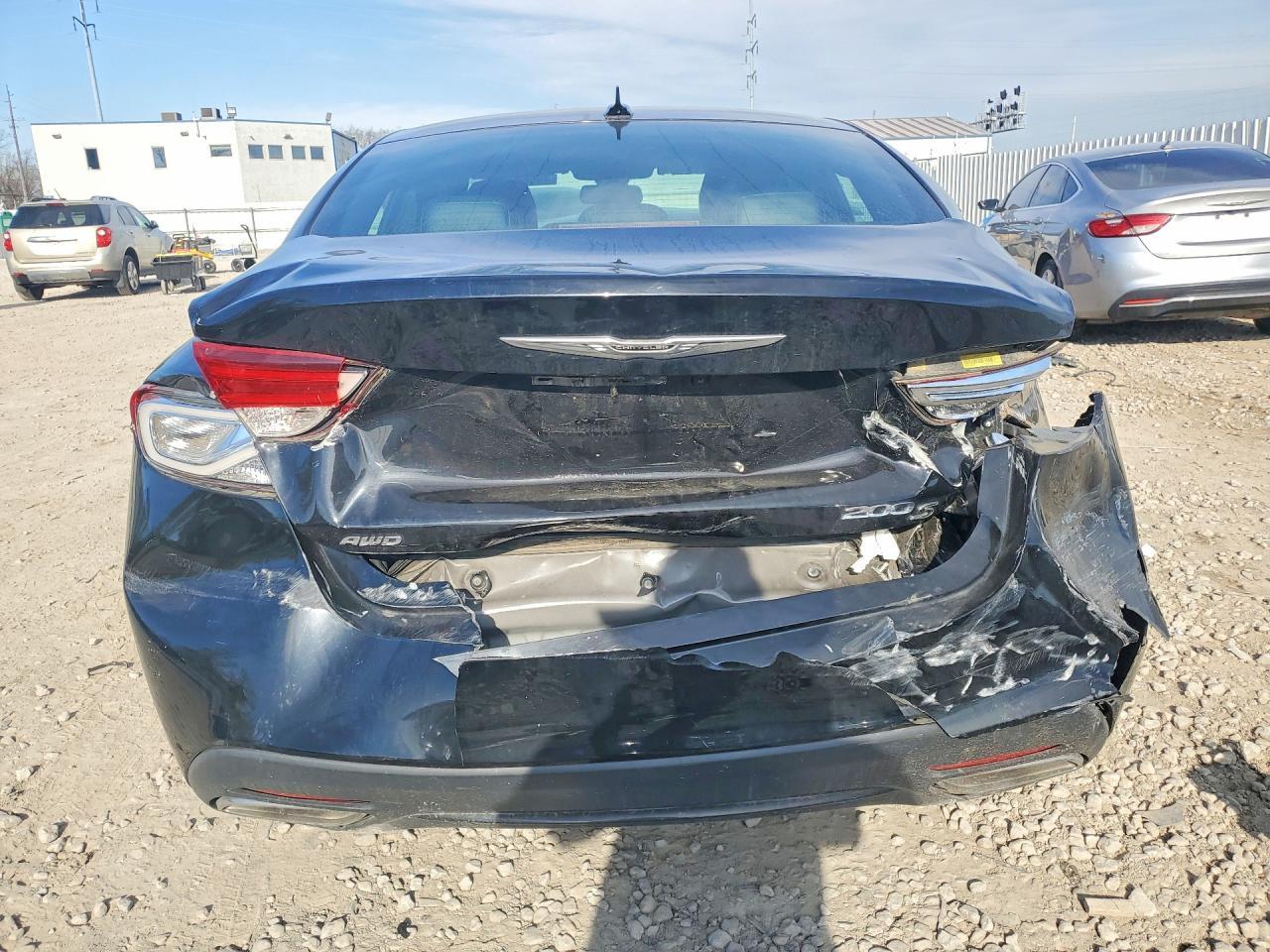2015 Chrysler 200 S - Фото 6