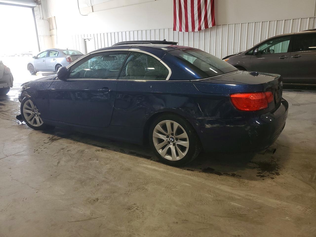 2013 BMW 328 I - Image 2