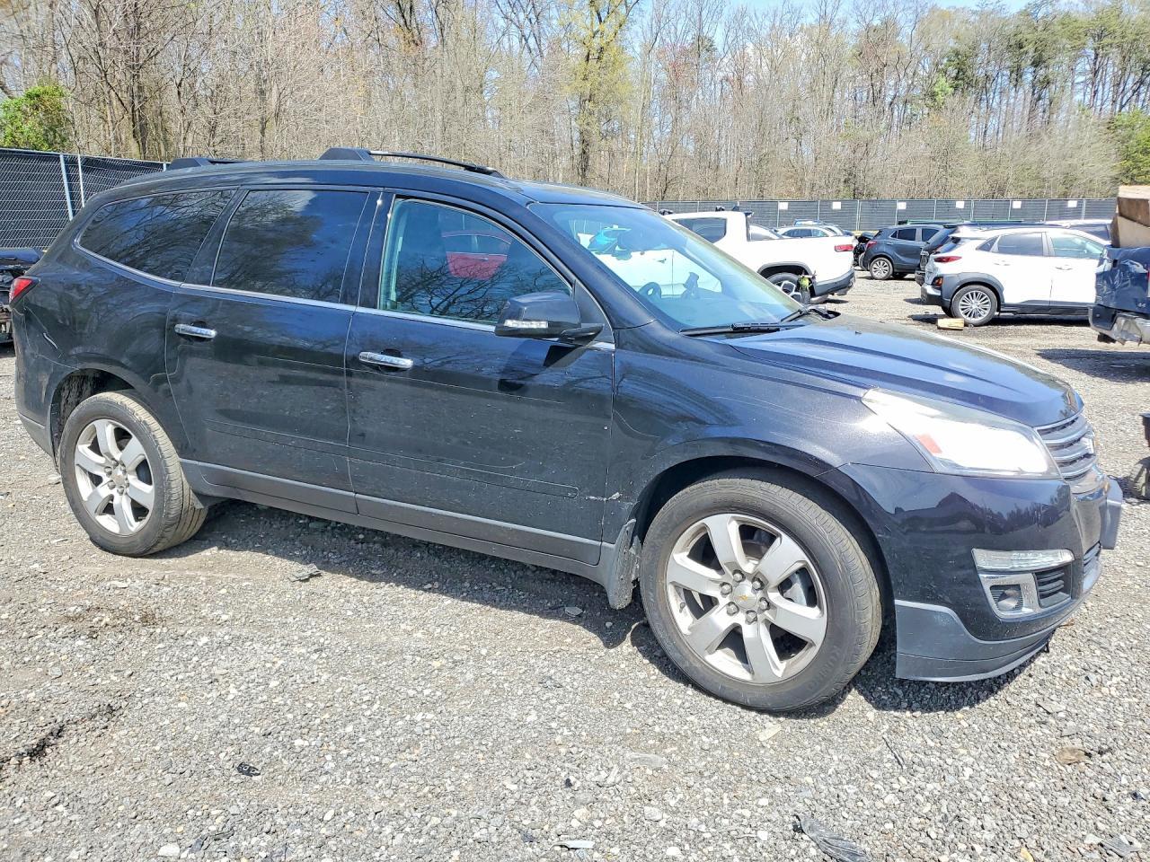 2017 Chevrolet Traverse Lt - Фото 4