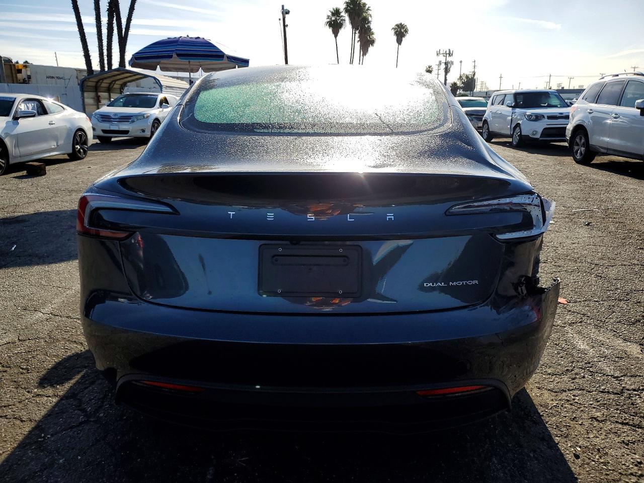 2024 Tesla Model 3 - Фото 6