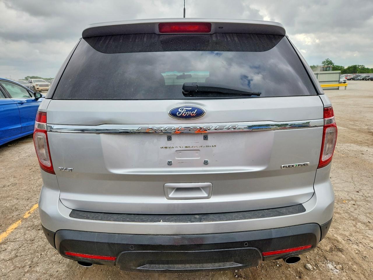 2015 Ford Explorer Xlt Fwd - Фото 6