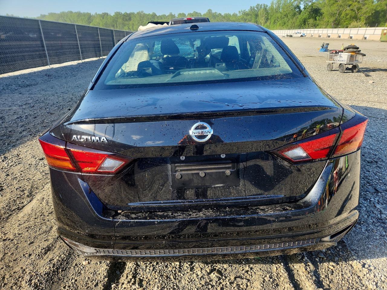 2019 Nissan Altima S - Image 6