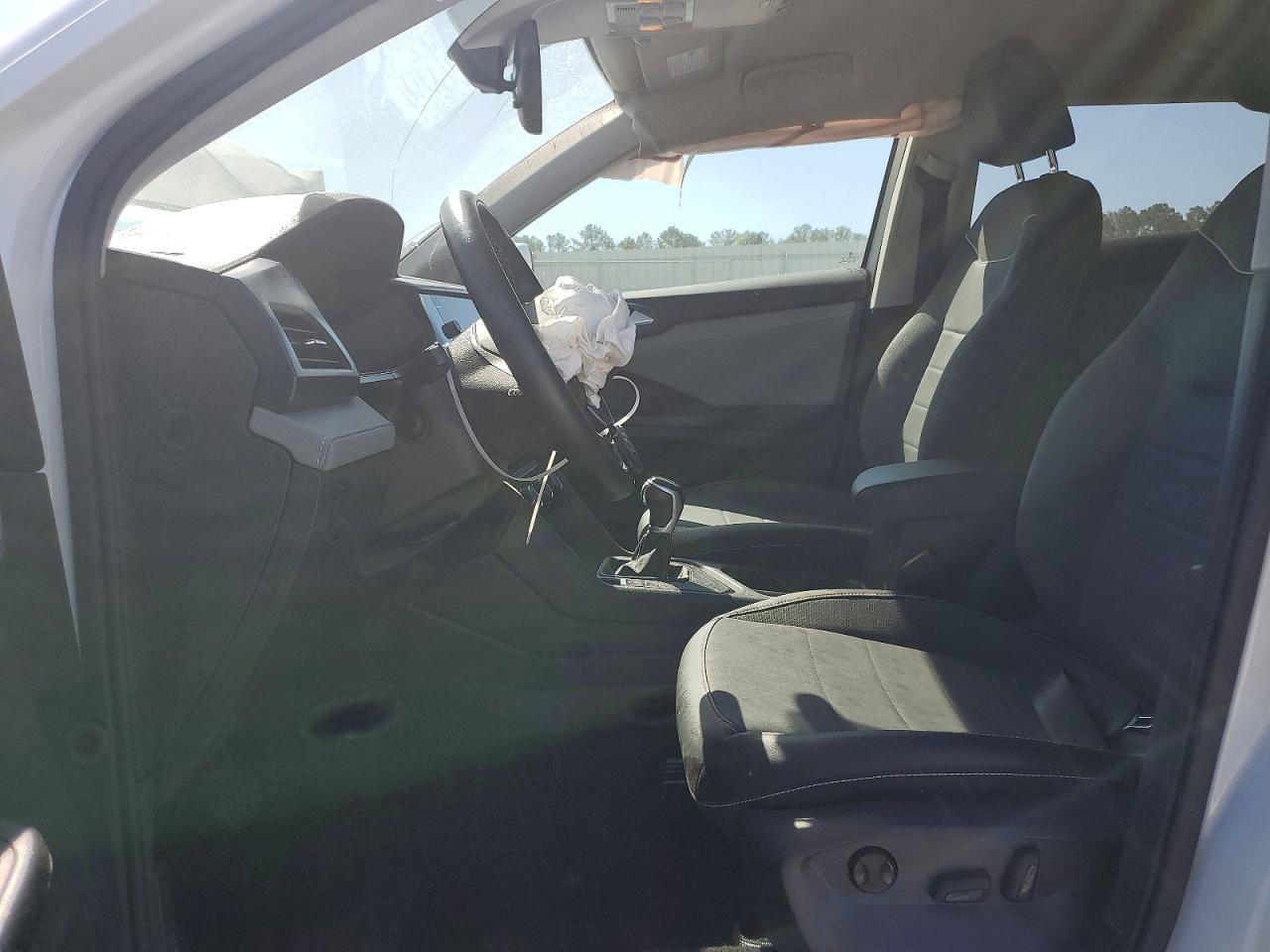 2023 Volkswagen Taos Se - Фото 7