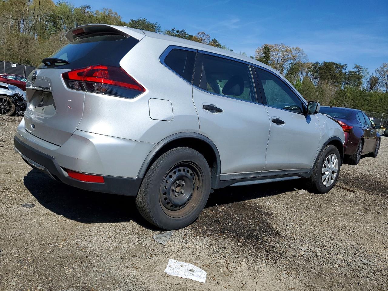 2018 Nissan Rogue S - Image 3