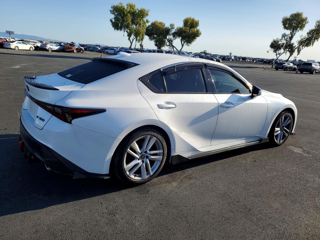 2023 Lexus Is 300 - Фото 3