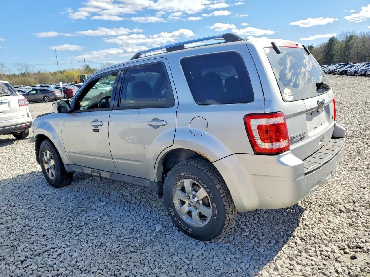 2010 Ford Escape Limited - Image 2